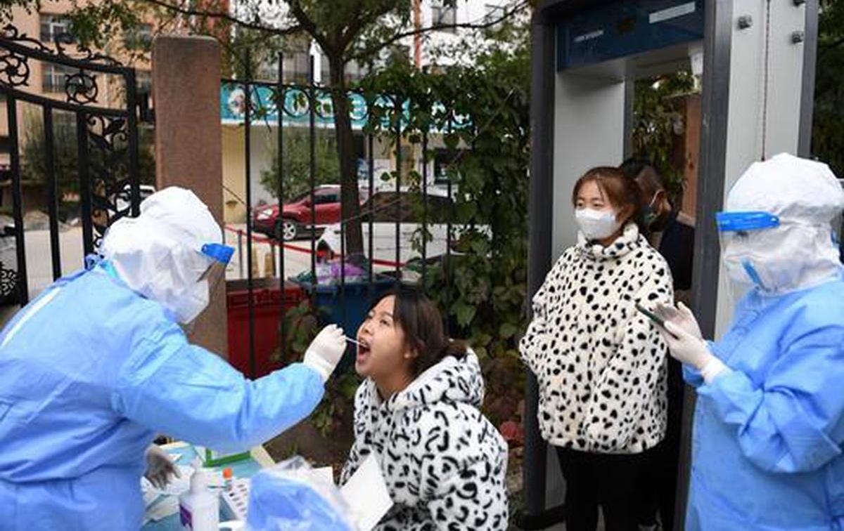 La Chine enregistre le plus grand nombre de cas de coronavirus depuis quatre mois

