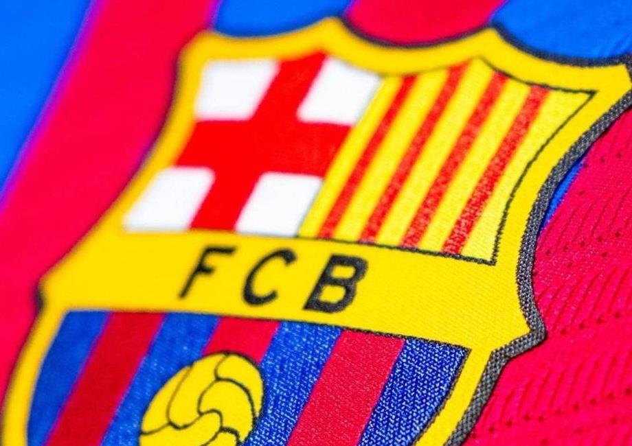 برشلونة يعلن إصابة ثلاثة لاعبين جدد في صفوفه بكوفيد19